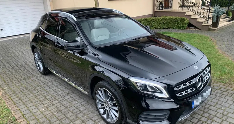 samochody osobowe Mercedes-Benz GLA cena 96900 przebieg: 114700, rok produkcji 2018 z Tarnów